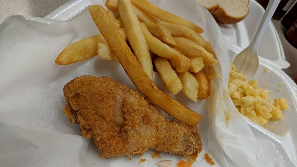 Mo Ps Chicken & Fish | meal takeaway | 2071 Golfside Rd, Ypsilanti, MI 48197, USA | 7343403972 OR +1 734-340-3972