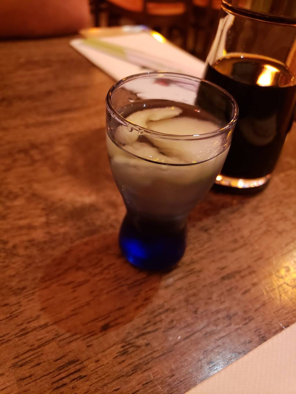 Aki Sushi | restaurant | 1531 York Ave, New York, NY 10028, USA | 2126288885 OR +1 212-628-8885