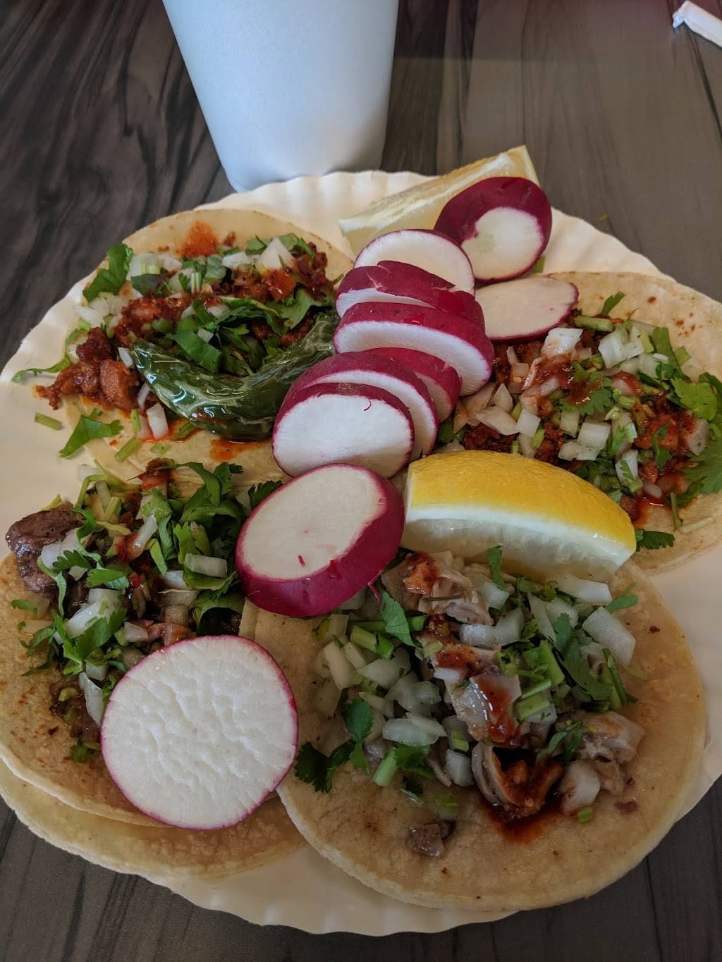 Taqueria Escalante | restaurant | 2805 Lincoln Ave, Anaheim, CA 92806, USA | 7146303290 OR +1 714-630-3290
