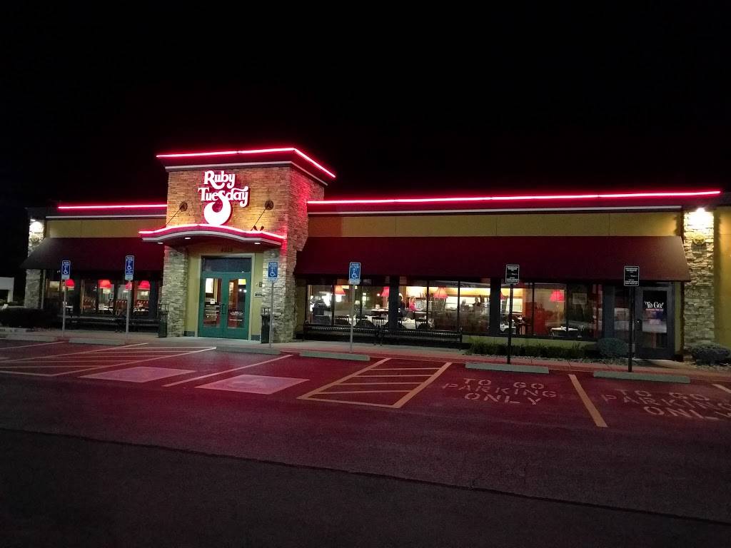 Ruby Tuesday | restaurant | 4525 Boardman-Canfield Rd, Canfield, OH 44406, USA | 3305337530 OR +1 330-533-7530