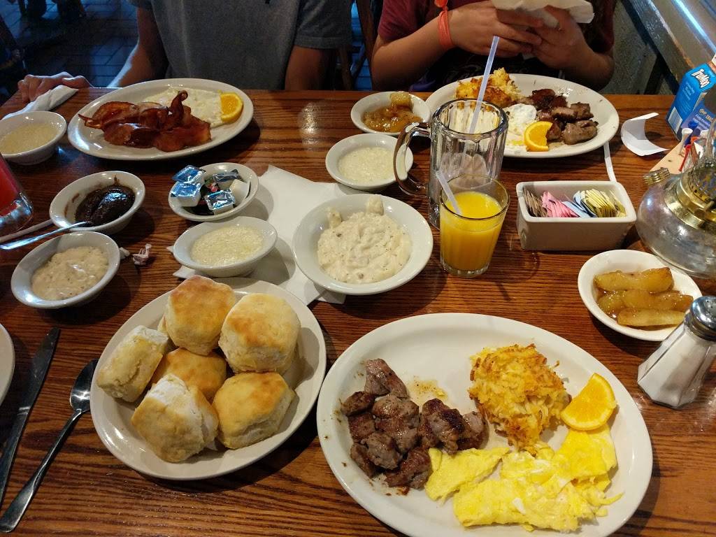 Cracker Barrel Old Country Store | restaurant | 5205 Detroit Rd, Sheffield Lake, OH 44054, USA | 4409347777 OR +1 440-934-7777