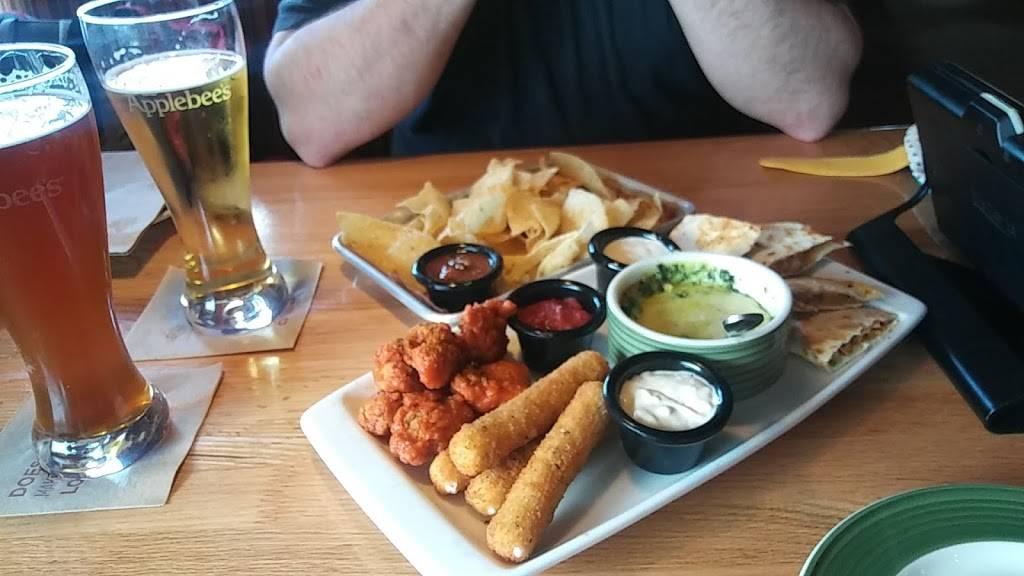 Applebees Grill + Bar | restaurant | 806 SE Everett Mall Way, Everett, WA 98208, USA | 4255148300 OR +1 425-514-8300