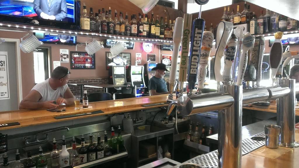 Mickeys Grille & Pub | restaurant | 377 S Budler Rd, Romeoville, IL 60446, USA | 8154368853 OR +1 815-436-8853