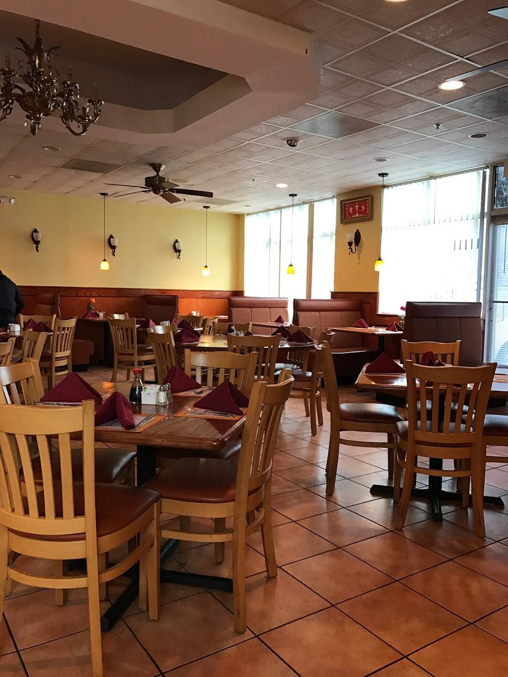 Kirin Asian Cafe | restaurant | 43053 Pemberton Square # 100, Chantilly, VA 20152, USA | 7035426118 OR +1 703-542-6118