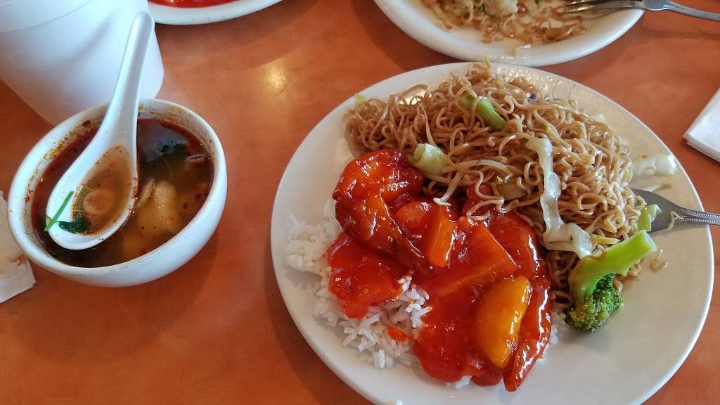 Vim Thai Restaurant | restaurant | 5132 Hollywood Blvd, Los Angeles, CA 90027, USA | 3236621017 OR +1 323-662-1017