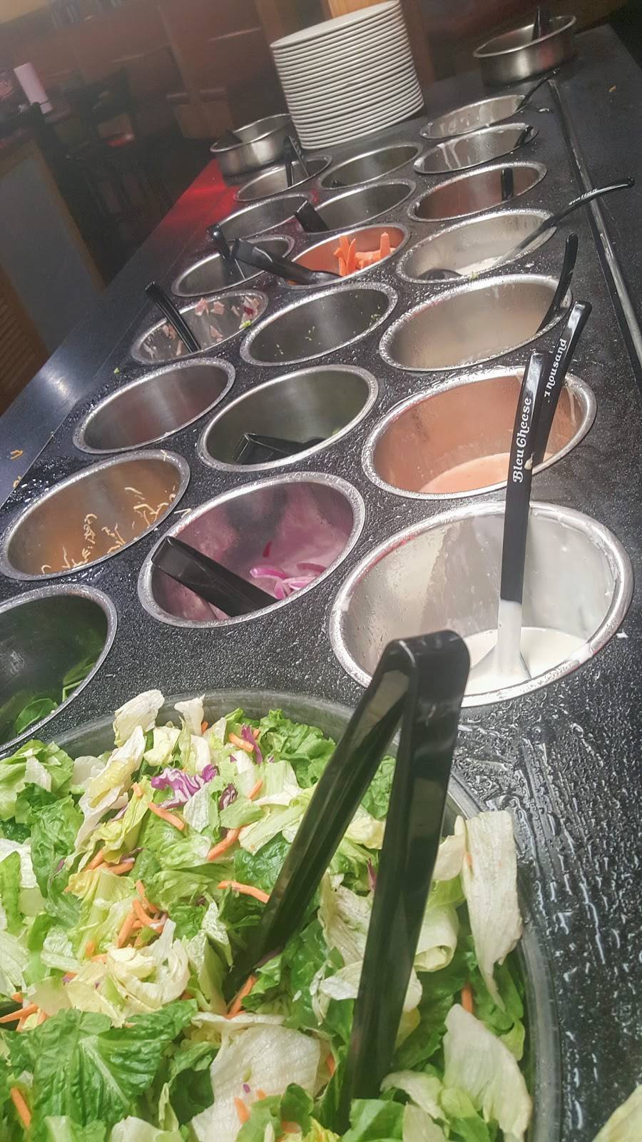 Pizza Hut | restaurant | 3404 N Navarro St, Victoria, TX 77901, USA | 3615753731 OR +1 361-575-3731