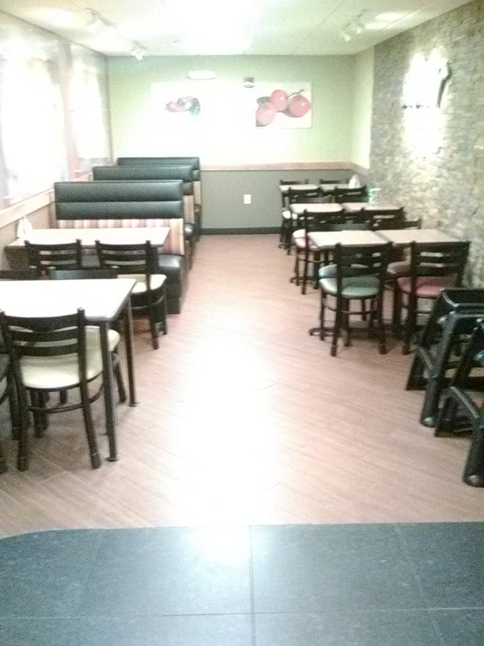 Subway | meal takeaway | 1443 N Robberson Ave Suite 101, Springfield, MO 65802, USA | 4178649999 OR +1 417-864-9999