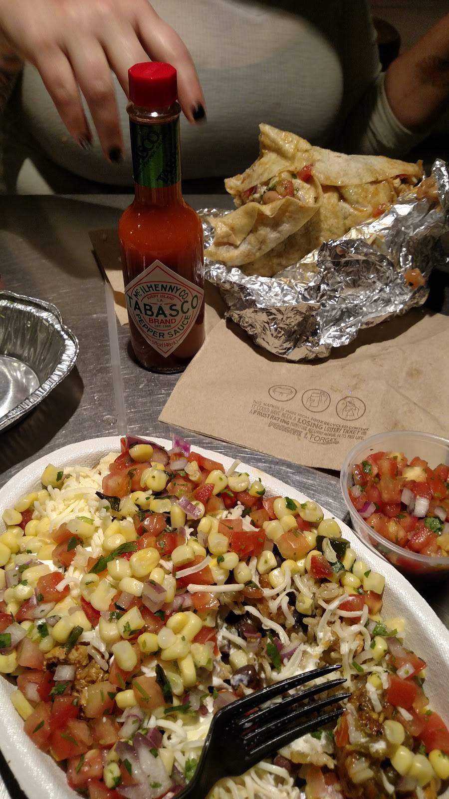 Chipotle Mexican Grill | restaurant | 20004 N 67th Ave Ste 500, Glendale, AZ 85308, USA | 6232401289 OR +1 623-240-1289