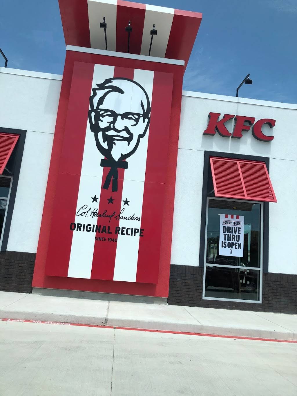 KFC | restaurant | 240 FM306, New Braunfels, TX 78130, USA | 8306323503 OR +1 830-632-3503