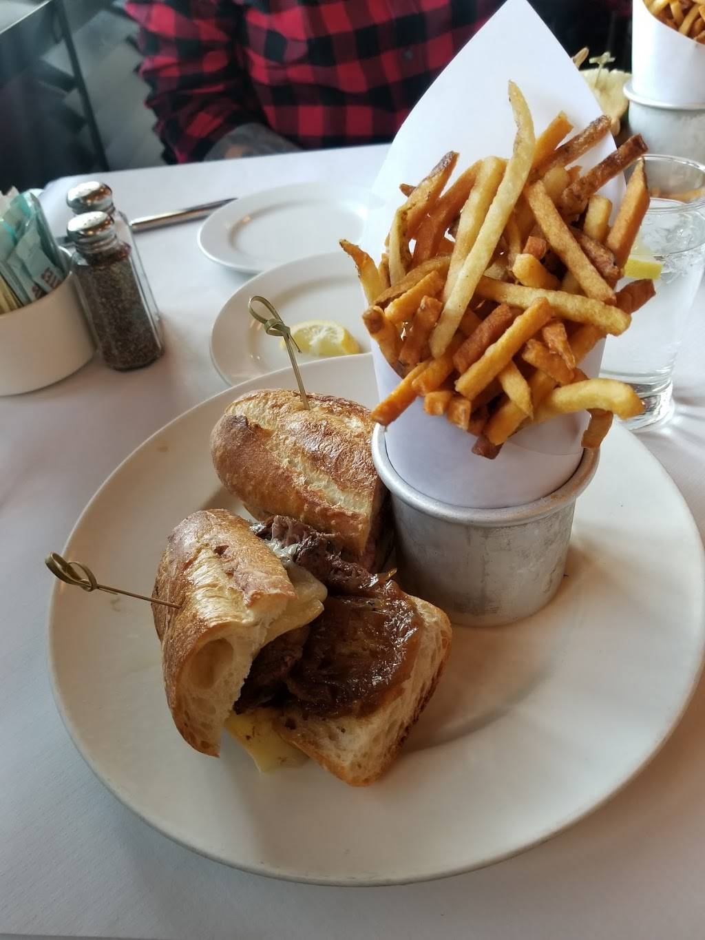 Bar Frites | restaurant | 400 Wheatley Plaza, Greenvale, NY 11548, USA | 5164847500 OR +1 516-484-7500