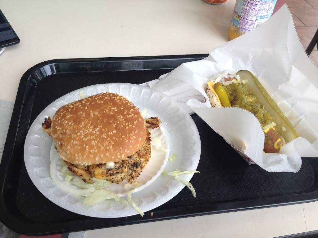 Morrys Deli | restaurant | 5500 S Cornell Ave, Chicago, IL 60637, USA | 7733633800 OR +1 773-363-3800