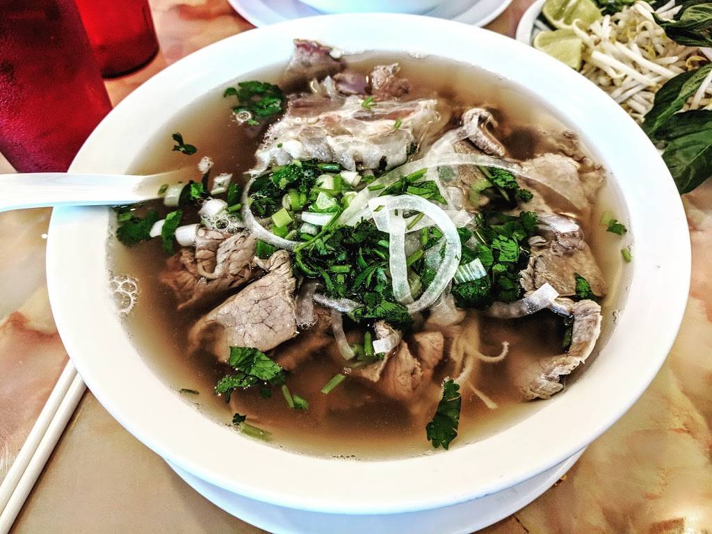 Vietopia | cafe | 1015 Port Republic Rd, Harrisonburg, VA 22801, USA | 5404380999 OR +1 540-438-0999