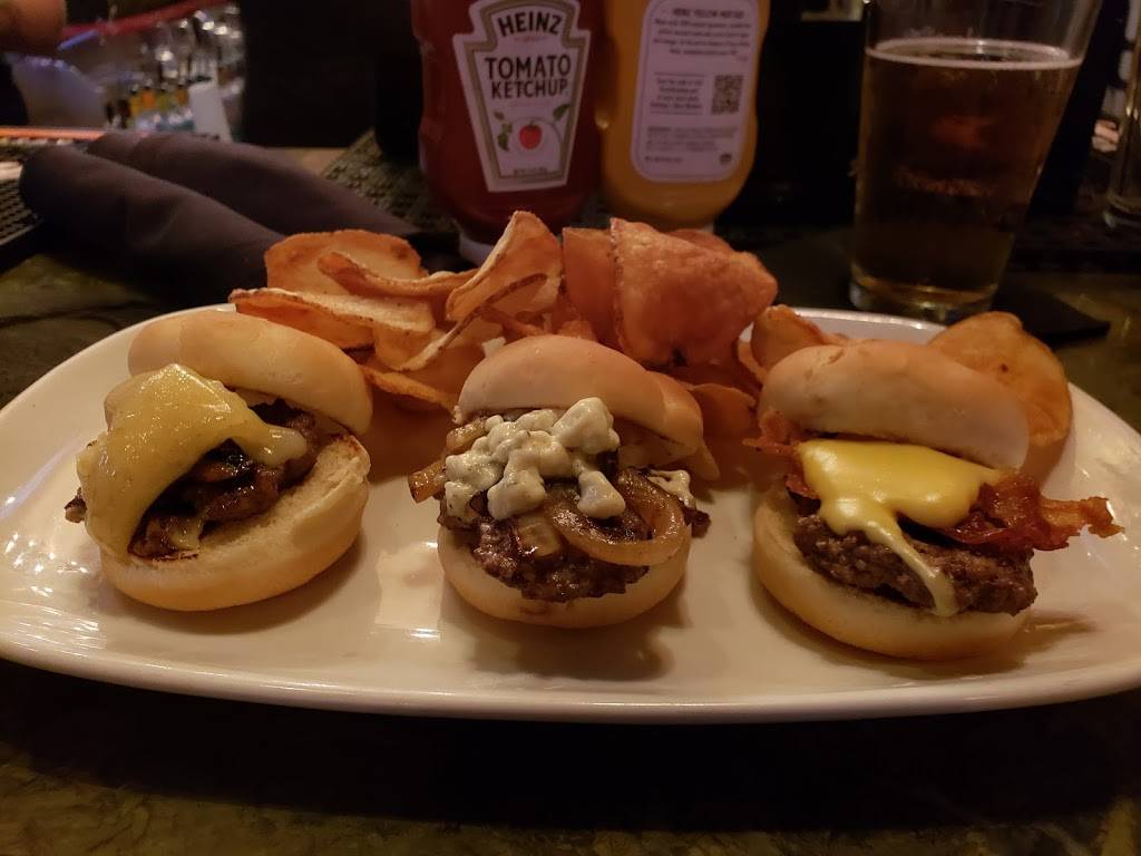 Irish 31 Pub House & Eatery | restaurant | 1611 W Swann Ave, Tampa, FL 33606, USA | 8132500031 OR +1 813-250-0031