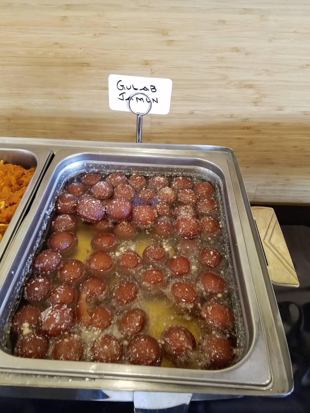 Mayuri Indian Restaurant | restaurant | 390 Elden St, Herndon, VA 20170, USA | 7039557588 OR +1 703-955-7588