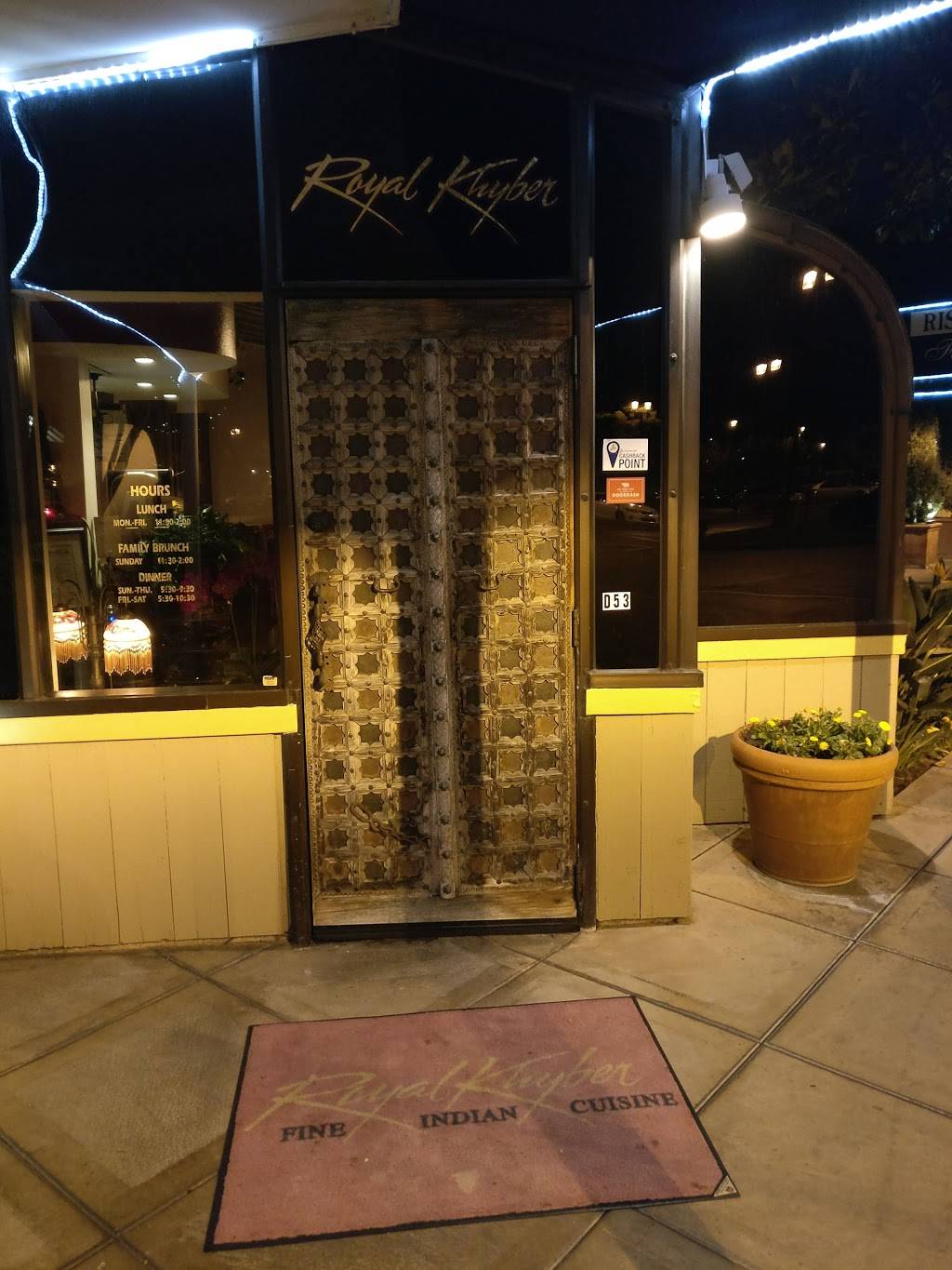 Royal Khyber | restaurant | 1621 W Sunflower Ave, Santa Ana, CA 92704, USA | 7144361010 OR +1 714-436-1010