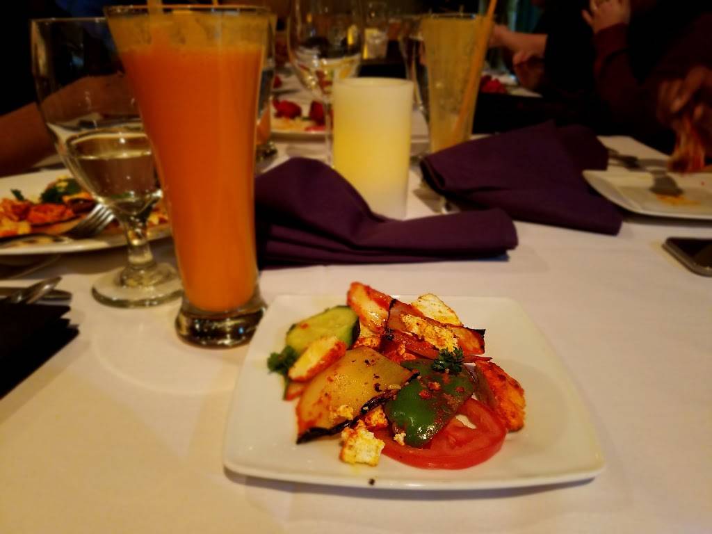 Al Hamra Restaurant | restaurant | 8900 E Pinnacle Peak Rd E1, Scottsdale, AZ 85255, USA | 4805389200 OR +1 480-538-9200