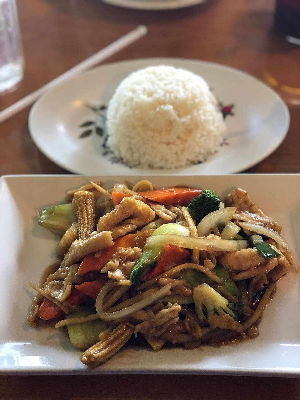 Saigon | restaurant | 8760 Madison Blvd P and Q, Madison, AL 35758, USA | 2567720202 OR +1 256-772-0202