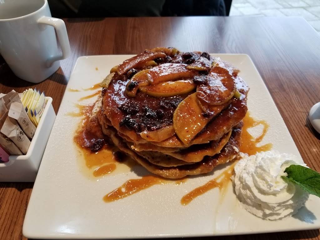 Stray Hen Cafe | restaurant | 105 S York St suite a, Elmhurst, IL 60126, USA | 6303595282 OR +1 630-359-5282