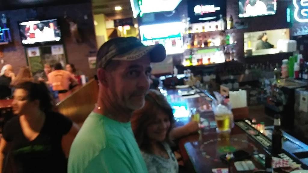 Gators Shack | restaurant | 5088 Seminole Pratt Whitney Rd, Loxahatchee, FL 33470, USA | 5618474259 OR +1 561-847-4259