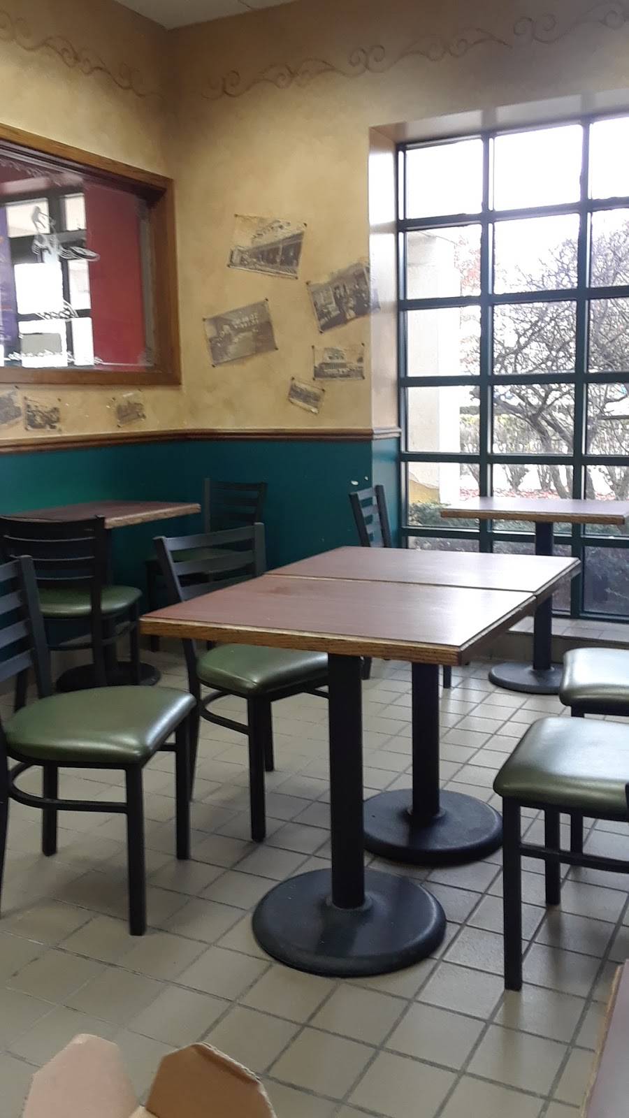 Sams Sorrento Pizza | restaurant | 14 Market St, Mt Clemens, MI 48043, USA | 5864638677 OR +1 586-463-8677