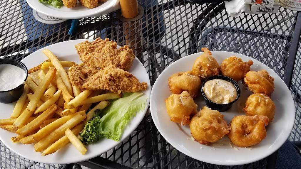 The Front Row Bar & Grill | restaurant | 7159 Northeast Imbrie Drive, Hillsboro, OR 97124, USA | 5034308342 OR +1 503-430-8342