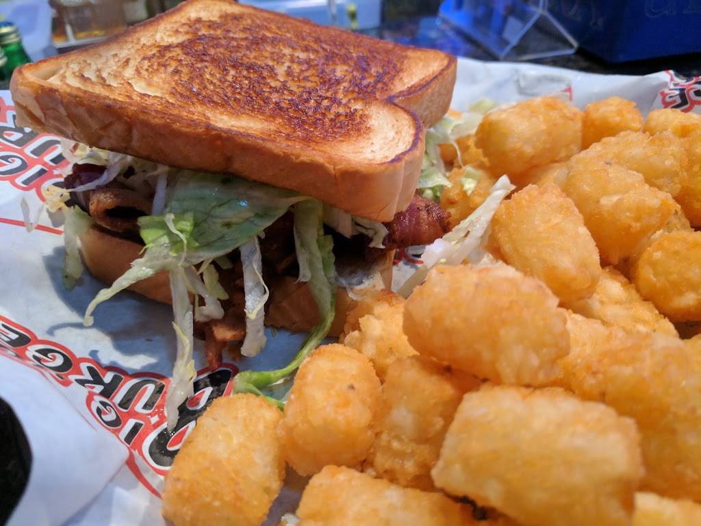 Big House Burgers | restaurant | 2209 Brahma Blvd, Kingsville, TX 78363, USA | 3615920222 OR +1 361-592-0222