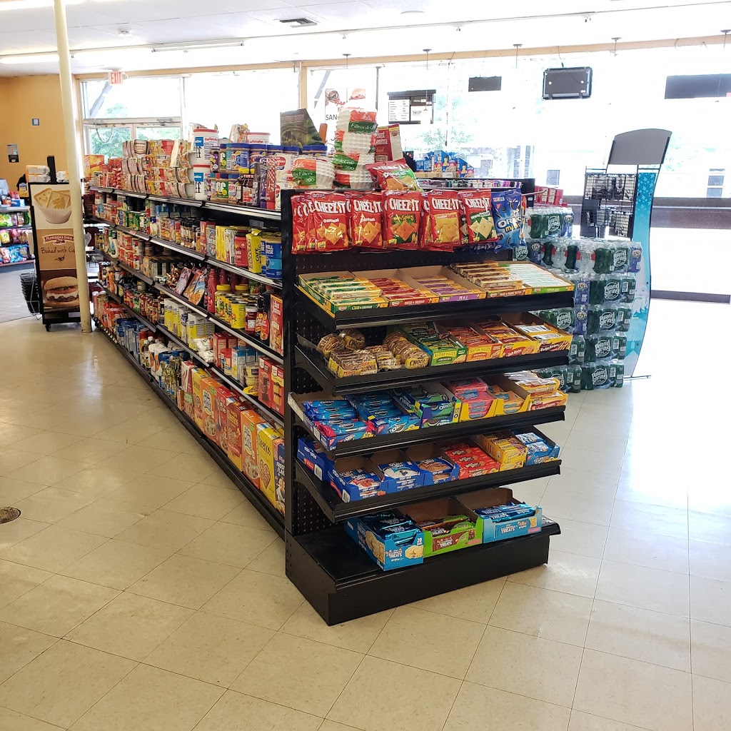 Boston Food Shops & Deli | meal takeaway | 390 Washington St, Braintree, MA 02184, USA | 7818175096 OR +1 781-817-5096