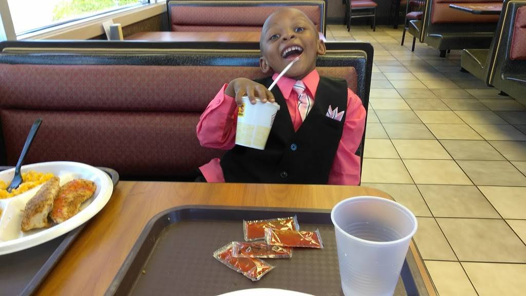 Lees Famous Recipe Chicken | meal delivery | 856 W Sherman Blvd, Muskegon, MI 49441, USA | 2317557333 OR +1 231-755-7333