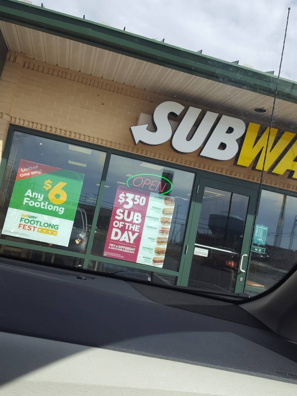 Subway Restaurants | restaurant | 2 Myers Dr Ste 1, Forest Hill, MD 21050, USA | 4108931799 OR +1 410-893-1799