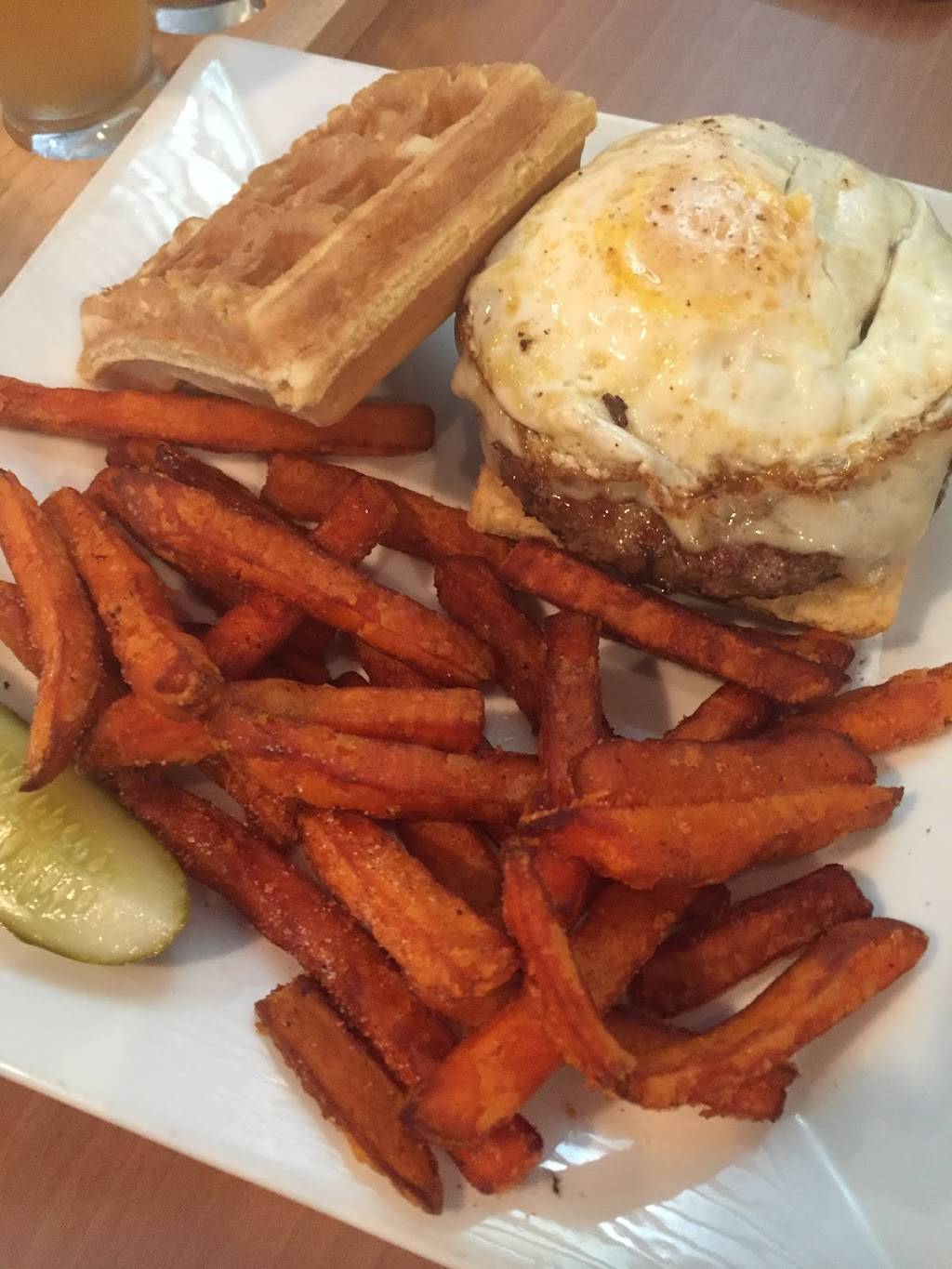 Tapped Crafthouse | restaurant | 2181 Upton Dr STE 400, Virginia Beach, VA 23454, USA | 7574302200 OR +1 757-430-2200