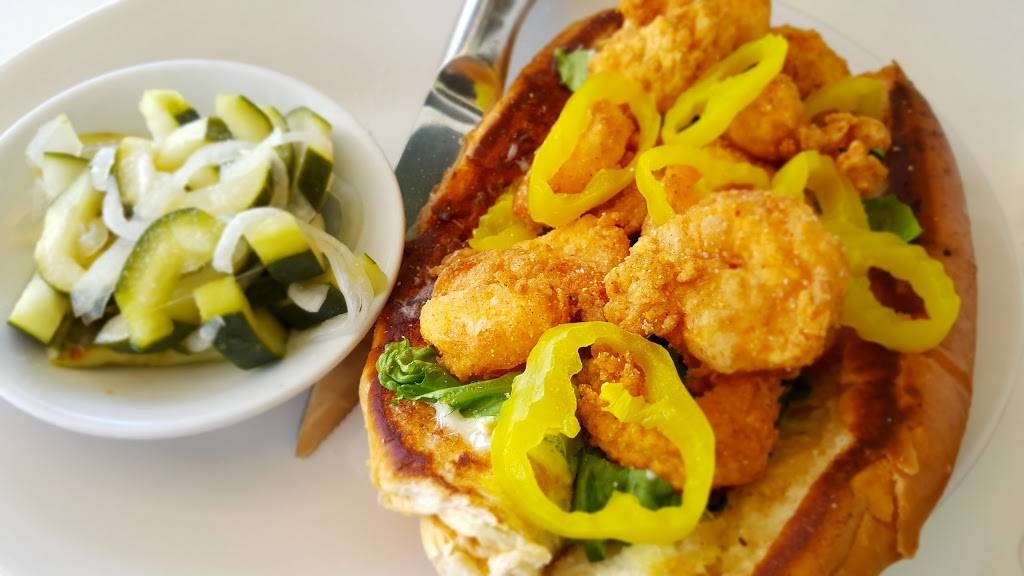 The Nauti Dawg Marina Cafe | cafe | 2841 Marina Cir, Lighthouse Point, FL 33064, USA | 9549410246 OR +1 954-941-0246