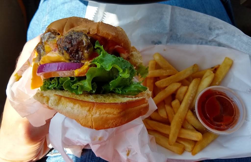 Wicked Good Grille | restaurant | 4111 NW 100th St, Ocala, FL 34482, USA | 3526222294 OR +1 352-622-2294