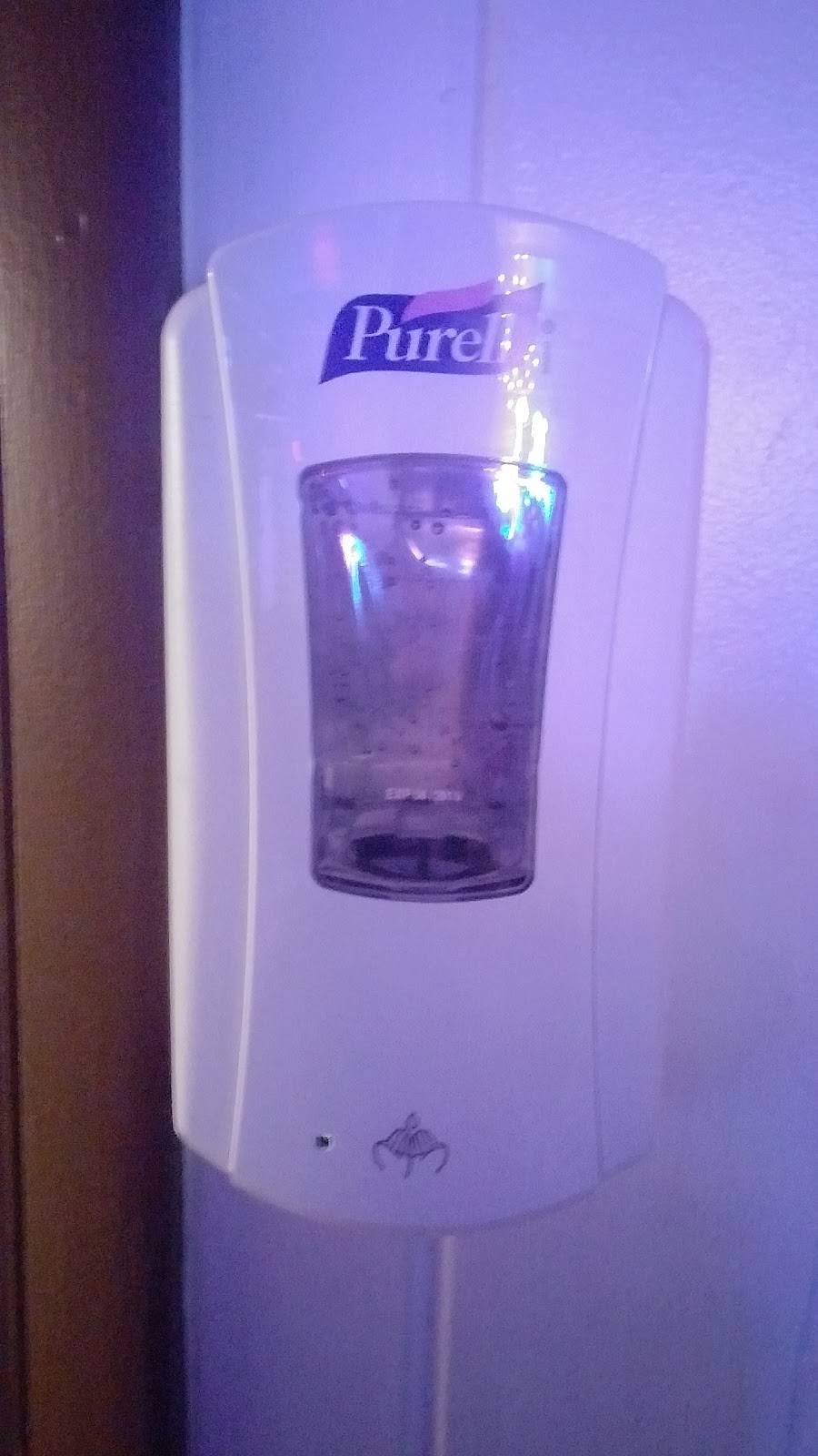 The Pub | restaurant | 570 S Gary Ave, Carol Stream, IL 60188, USA | 6306537038 OR +1 630-653-7038