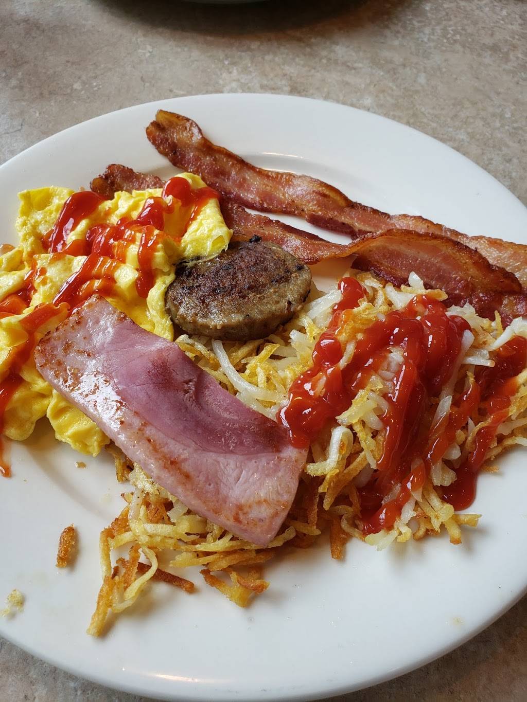 Chubbys Restaurant | restaurant | 7474 S Cockrell Hill Rd, Dallas, TX 75236, USA | 9722981270 OR +1 972-298-1270