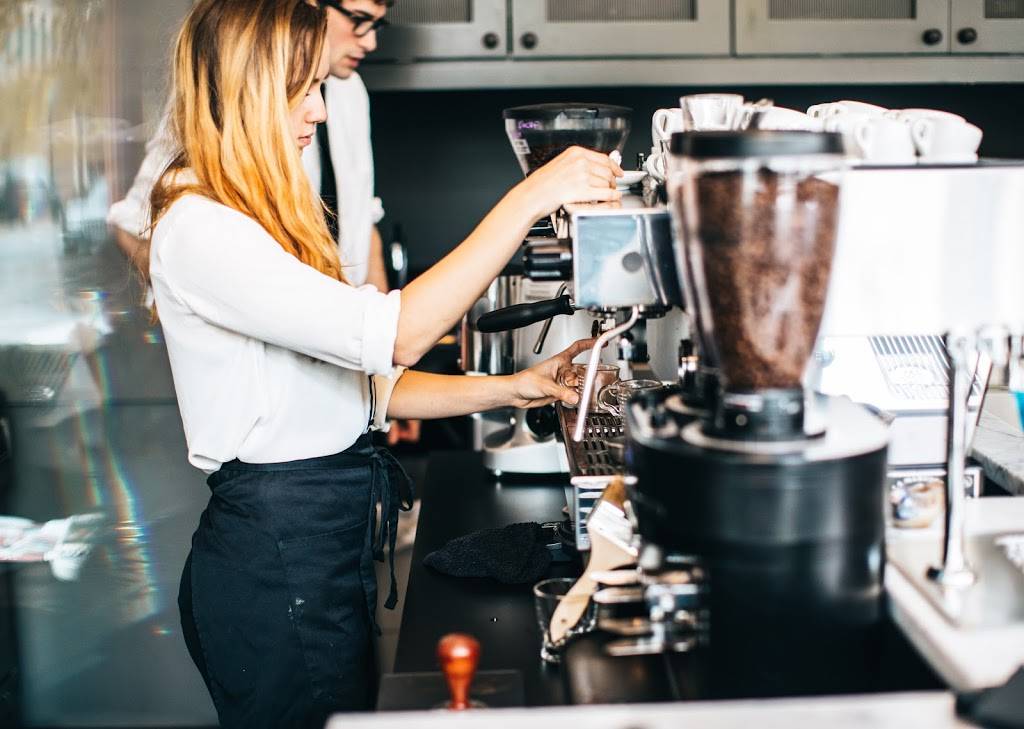 The Society Hotel Bingen Bar and Cafe | cafe | 405 E Franklin St, Bingen, WA 98605, USA | 5097744437 OR +1 509-774-4437