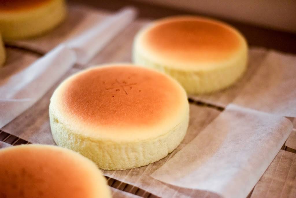 Love Me Sweet | bakery | 300 Borough Dr Suite 226, Scarborough, ON M1P 4P5, Canada | 6478941399 OR +1 647-894-1399