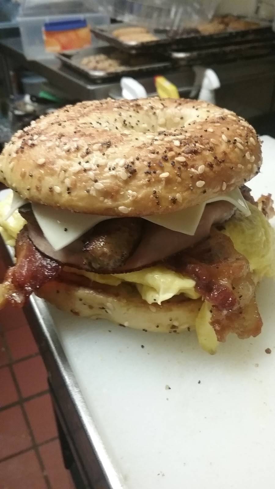 Sandwich Works | restaurant | 1822, 827 Beacon St, Newton Centre, MA 02459, USA | 6173408873 OR +1 617-340-8873