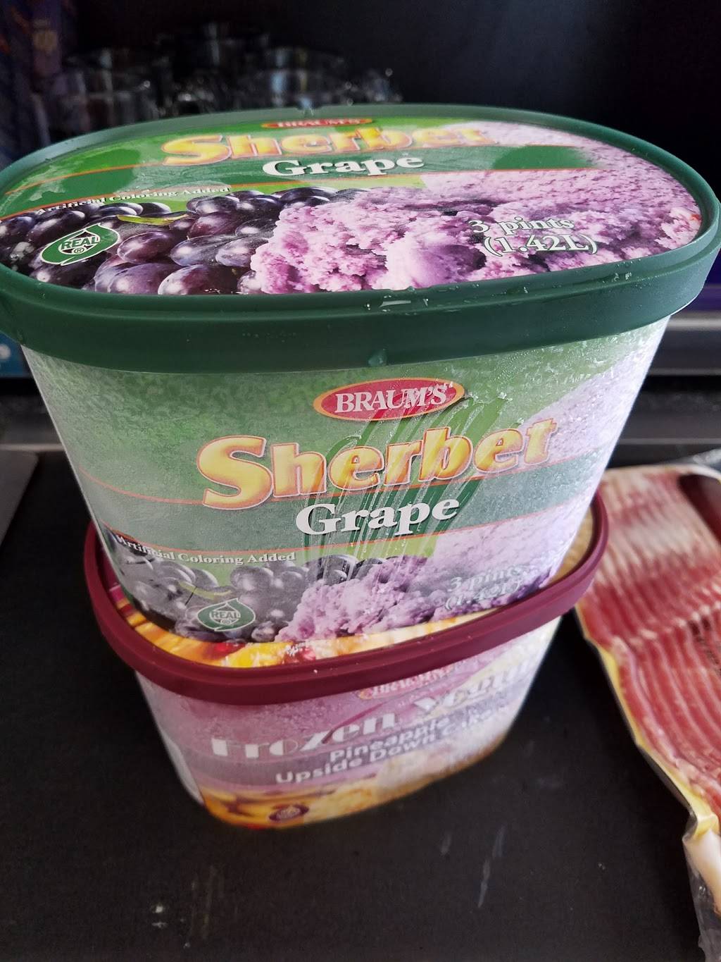 Braums Ice Cream & Burger Restaurant | restaurant | 7512 S May Ave, Oklahoma City, OK 73159, USA | 4056857522 OR +1 405-685-7522