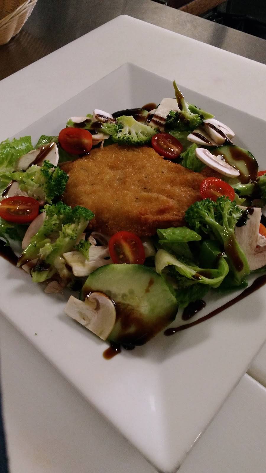 Romanos Pizzeria | restaurant | 8 Bessom St, Marblehead, MA 01945, USA | 7816318333 OR +1 781-631-8333