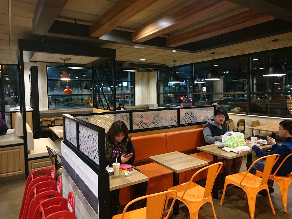McDonalds | cafe | 2336 25th Ave S, Seattle, WA 98144, USA | 2063240834 OR +1 206-324-0834
