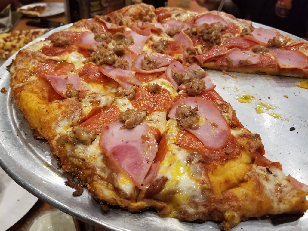 Me-N-Eds Pizzeria | restaurant | 7025 N West Ave, Fresno, CA 93711, USA | 5594360563 OR +1 559-436-0563