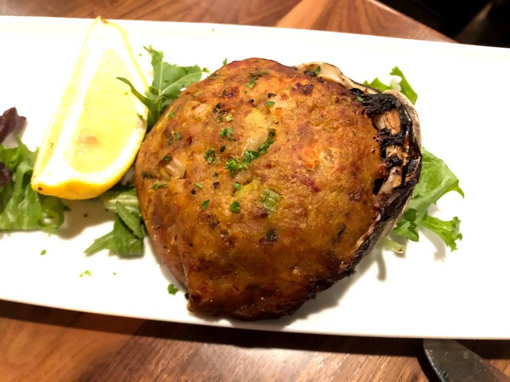 The Talk Restaurant | restaurant | 444 N Falmouth Hwy, North Falmouth, MA 02556, USA | 5085668153 OR +1 508-566-8153