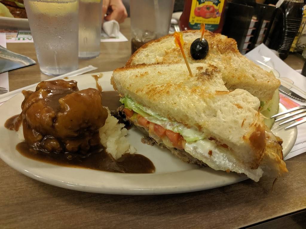 Old Hamlin Restaurant | restaurant | 122 W Ludington Ave, Ludington, MI 49431, USA | 2318434251 OR +1 231-843-4251