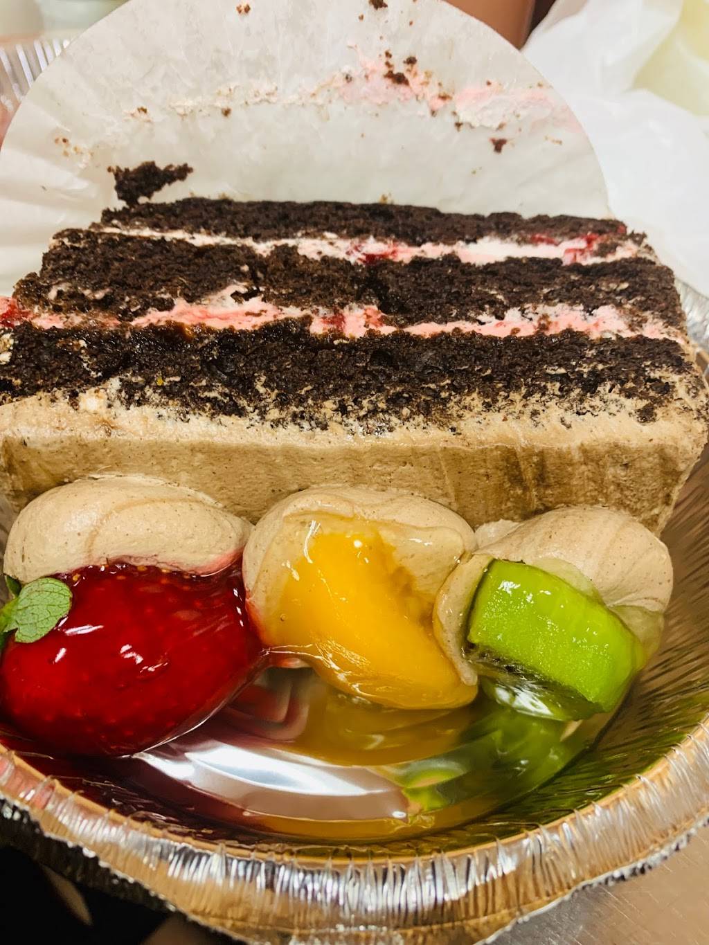 Latin Bakery | bakery | 4141 Main St, Flushing, NY 11355, USA | 7189618900 OR +1 718-961-8900