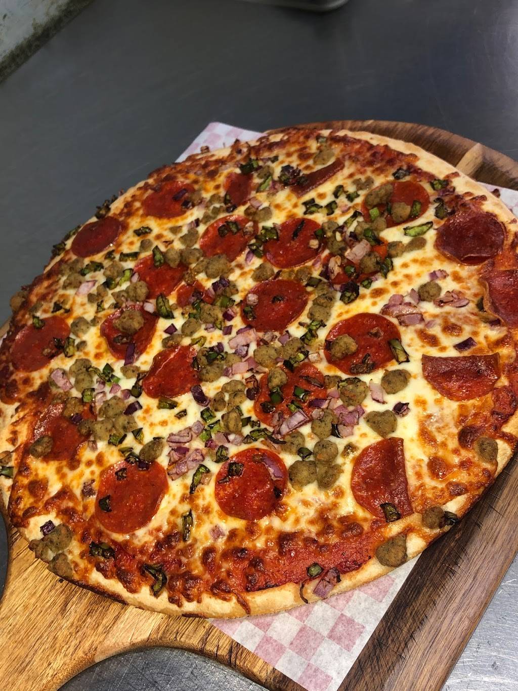 Mini Mart & Pizza Shop | meal takeaway | 1112 N Cumberland St, Lebanon, TN 37087, USA | 6154448078 OR +1 615-444-8078