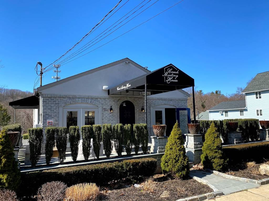Coach Meeting House | restaurant | 160 Mill River Rd, Oyster Bay, NY 11771, USA | 5165889288 OR +1 516-588-9288