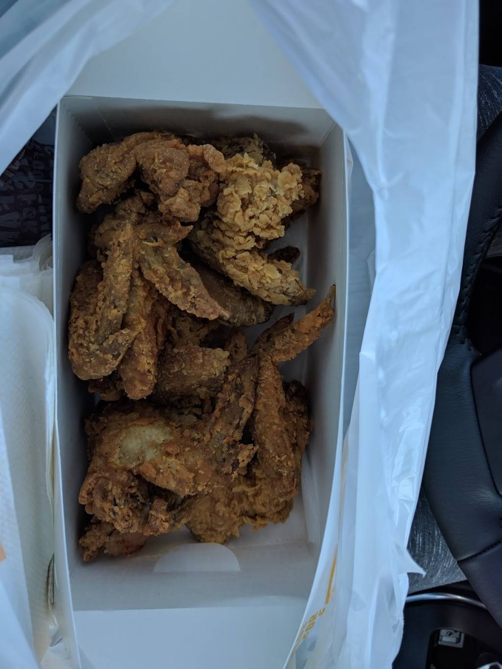 Lees Famous Recipe Chicken | restaurant | 6221 Vernon Ave, University City, MO 63130, USA | 3147216131 OR +1 314-721-6131