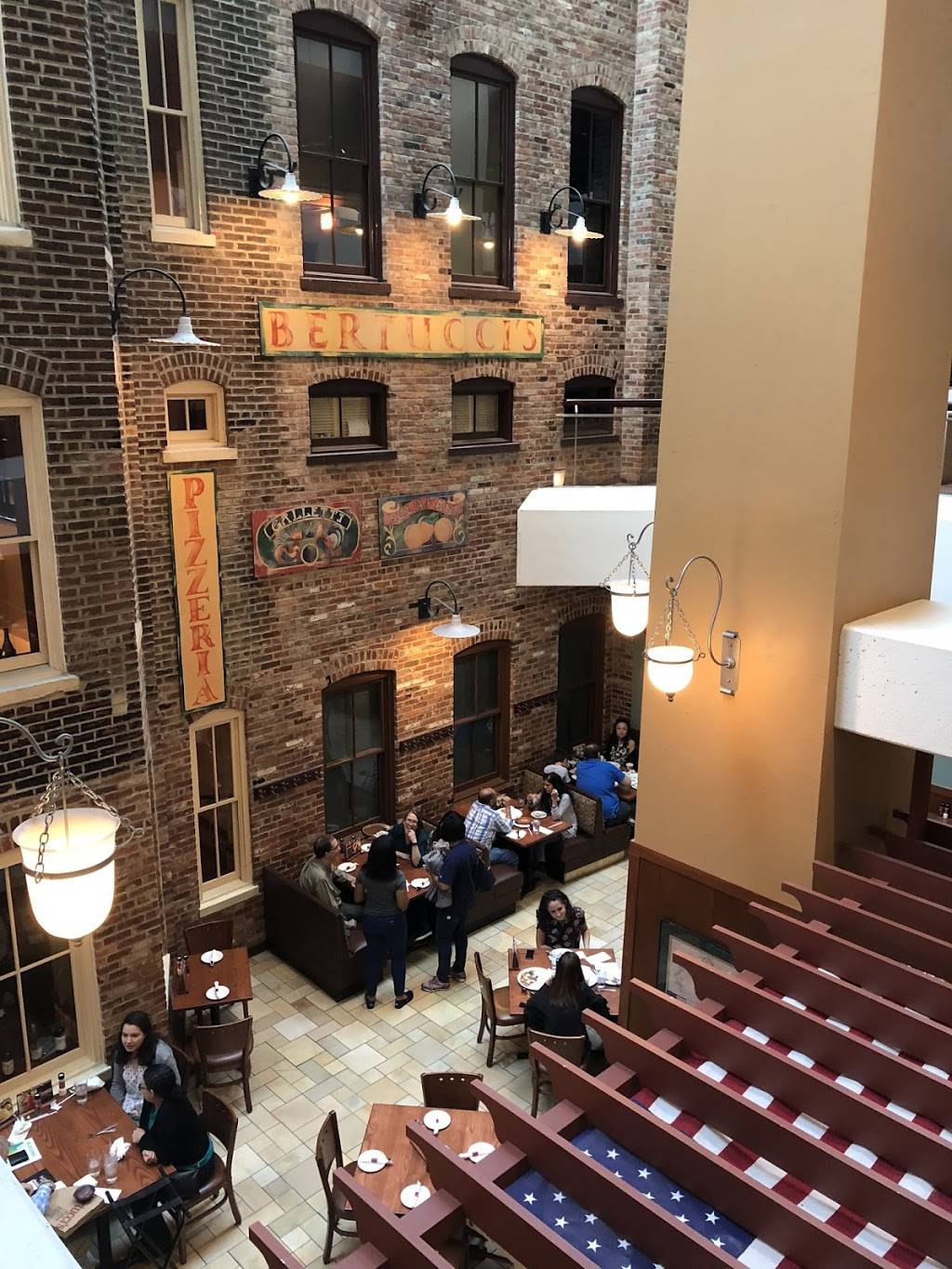 Bertuccis Italian Restaurant | restaurant | 2000 Pennsylvania Ave NW, Washington, DC 20006, USA | 2022962600 OR +1 202-296-2600