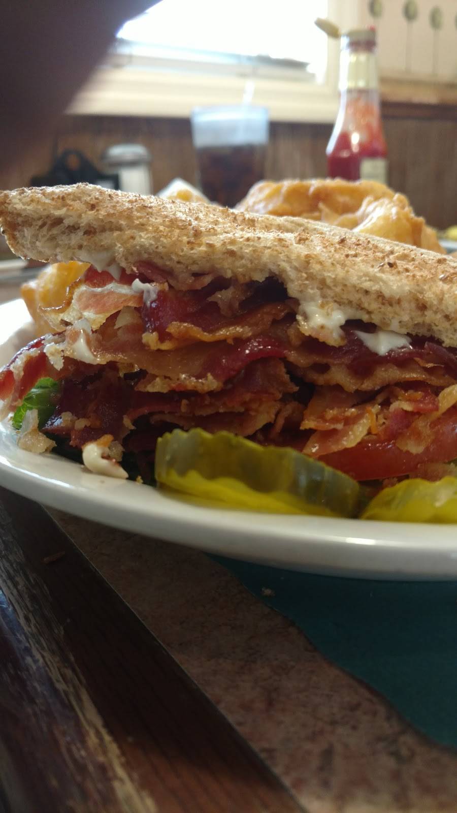 Reynolds Garden Cafe | restaurant | 1220 S Reynolds Rd, Toledo, OH 43615, USA | 4193819000 OR +1 419-381-9000