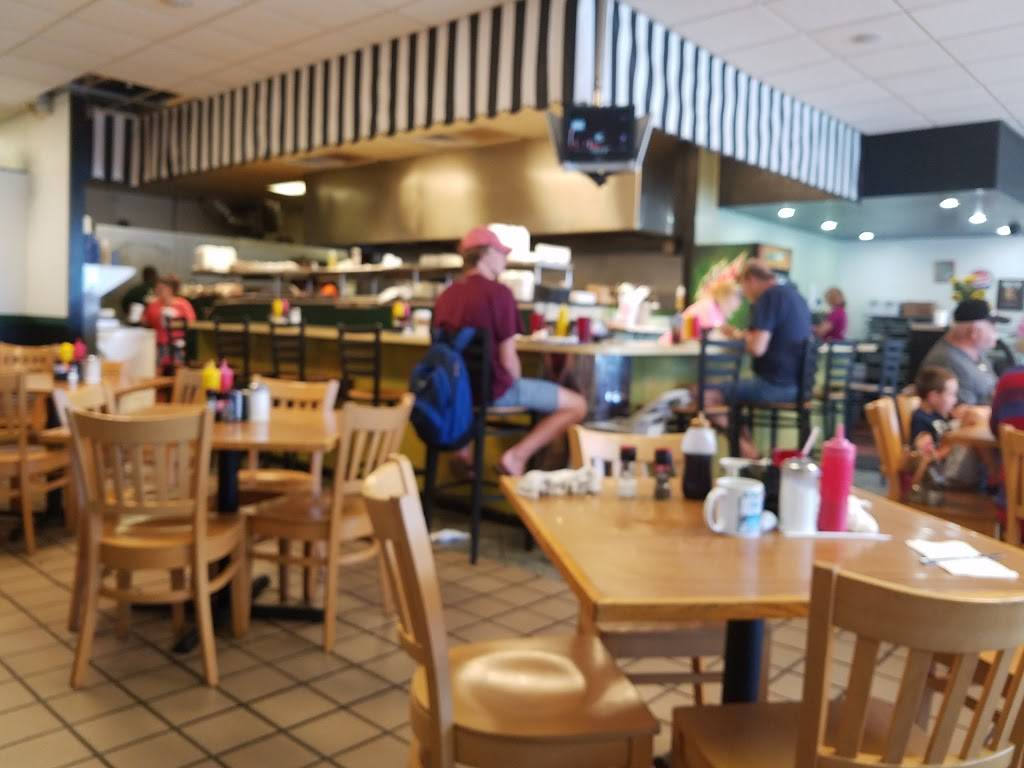 University Diner | restaurant | 5959 Merrill Rd, Jacksonville, FL 32277, USA | 9047623433 OR +1 904-762-3433